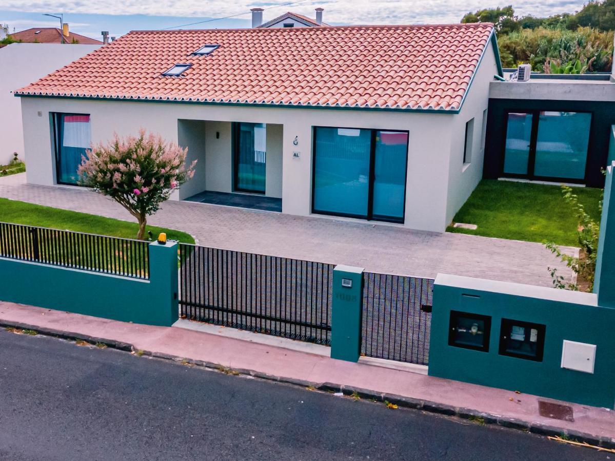 Populo'S Place Πόντα Ντελγκάντα Εξωτερικό φωτογραφία